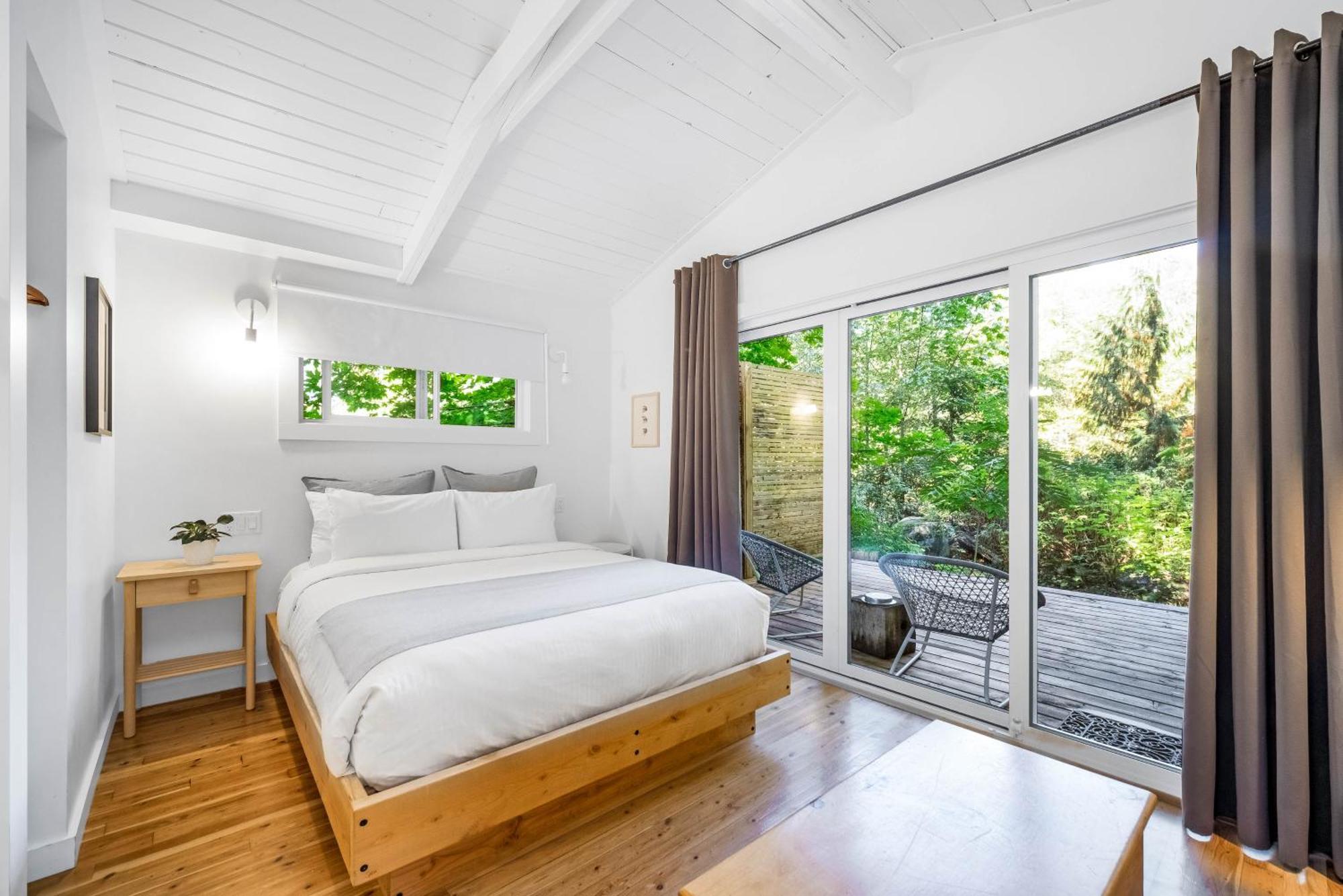 Sunwolf Riverside Cabins Brackendale Exterior foto