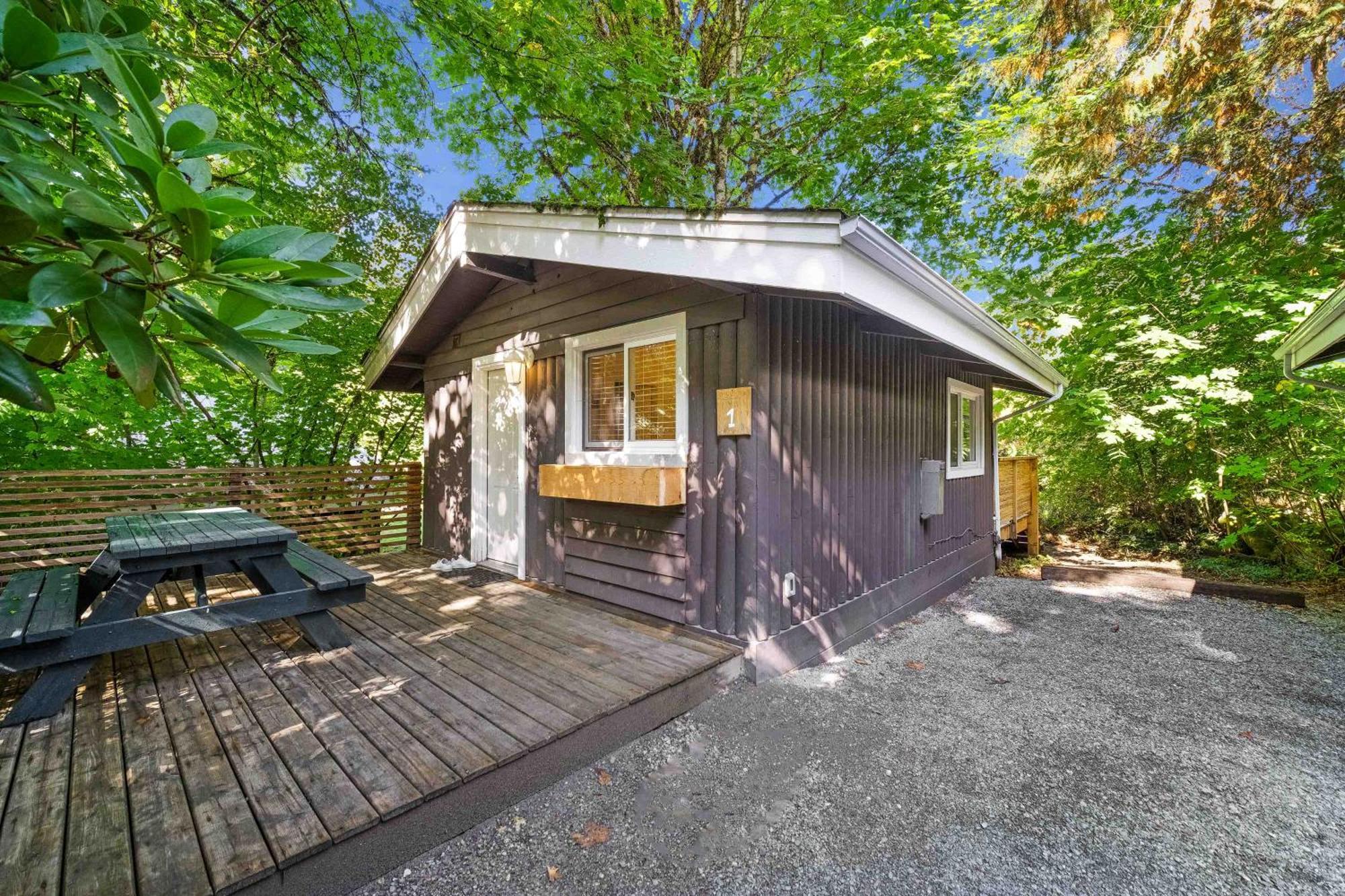 Sunwolf Riverside Cabins Brackendale Exterior foto