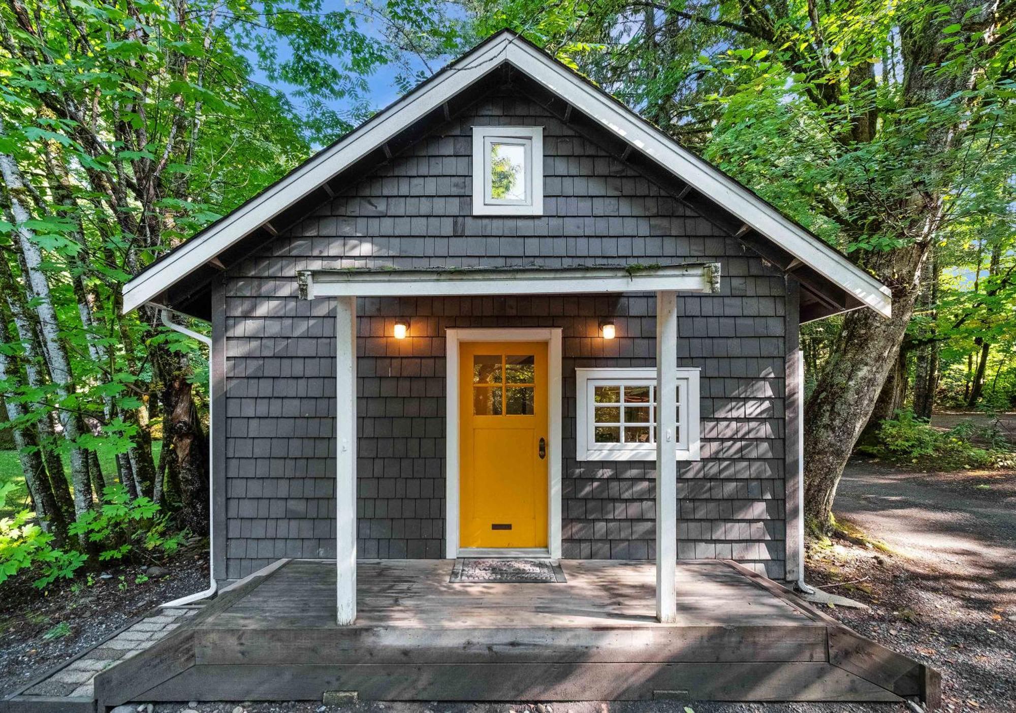 Sunwolf Riverside Cabins Brackendale Exterior foto